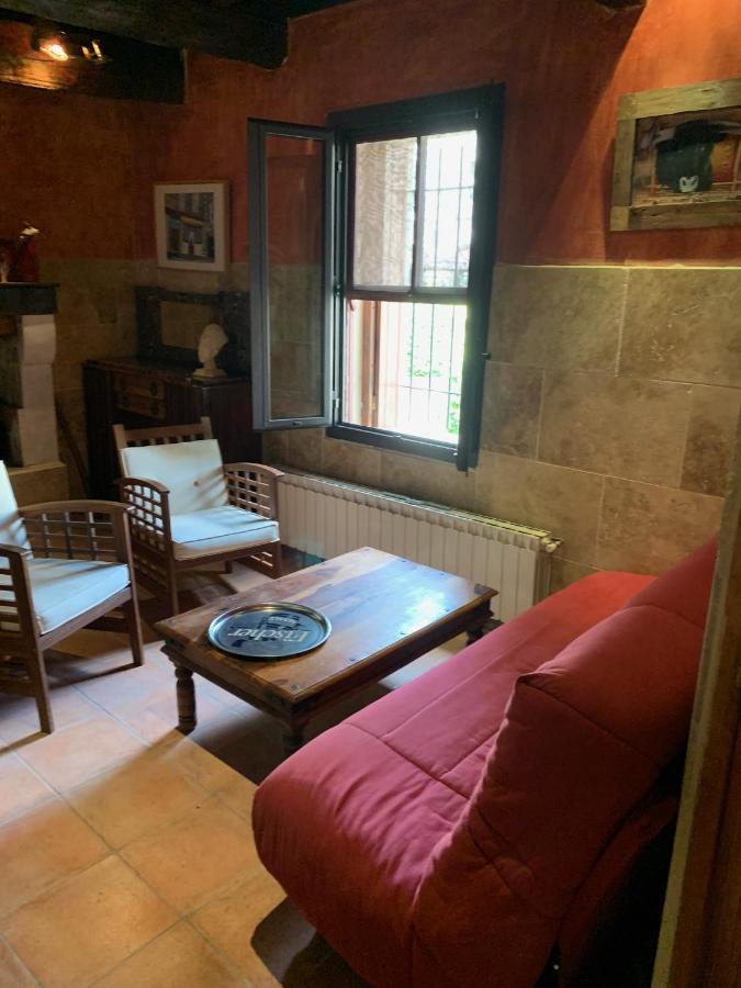 La Maison Sur La Place Aigues-Mortes Buitenkant foto